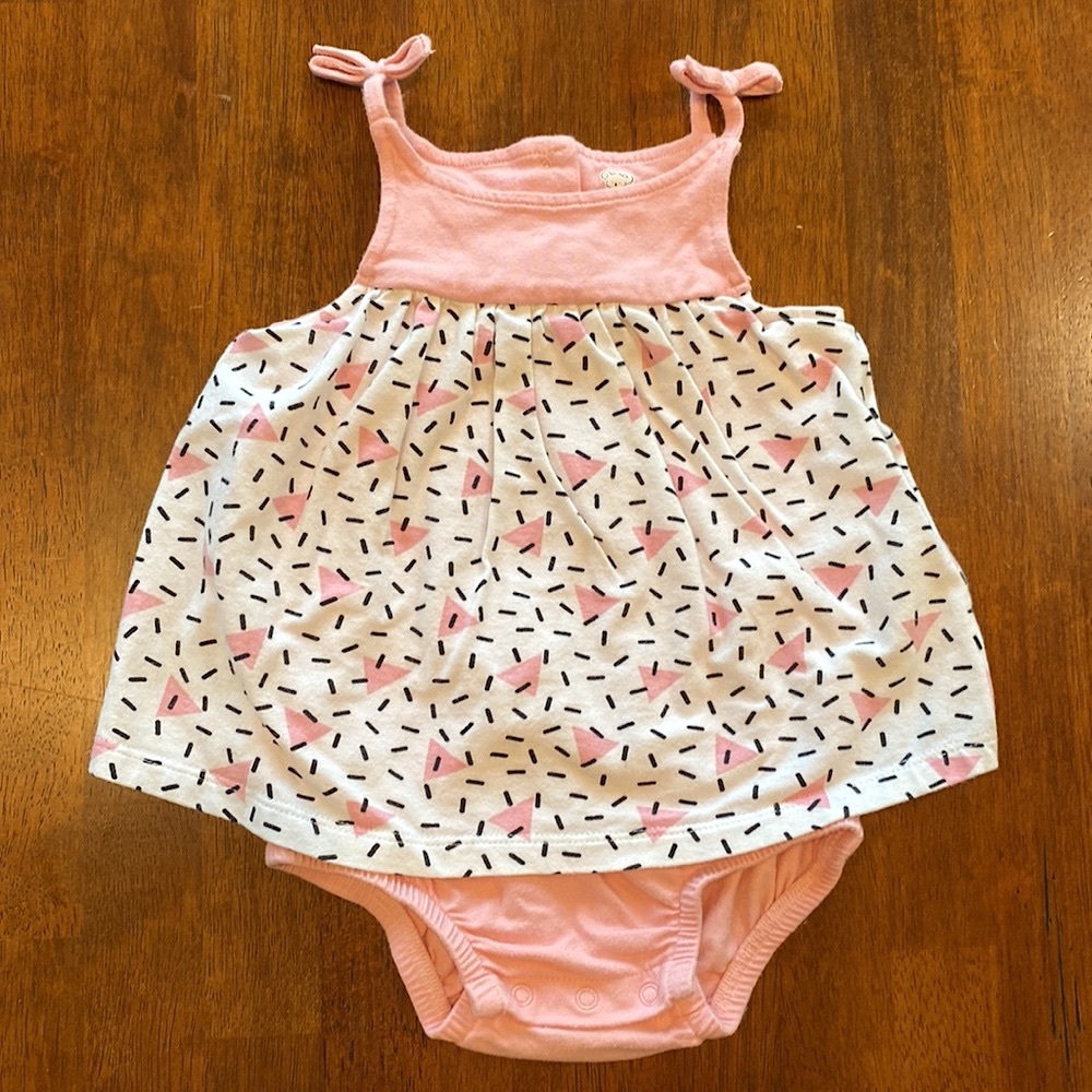 3/$20 Koala Baby- Pink Bodysuit Dress (3-6 months) EUC